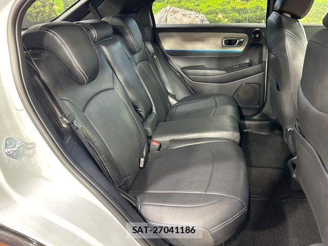 Honda VEZEL 2025-01 7252700-8