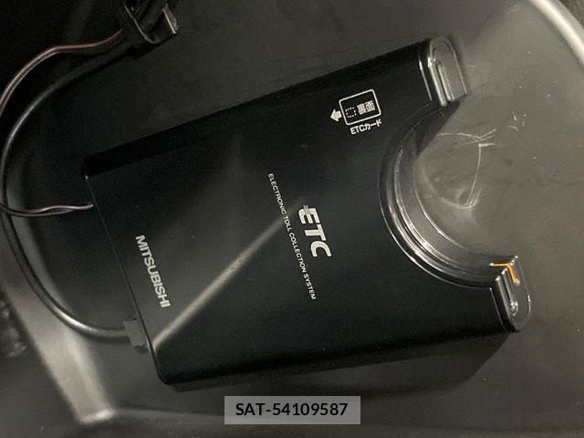 Honda VEZEL 2023-04 7252714-9