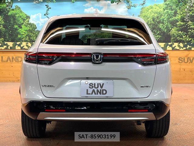 Honda VEZEL 2025-08 7272585-16