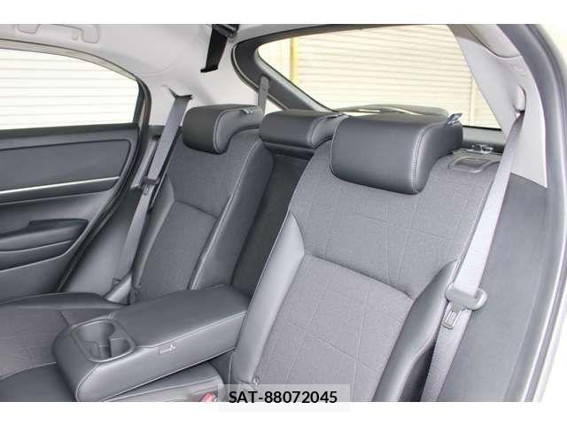 Honda VEZEL 2021-07 7330925-11