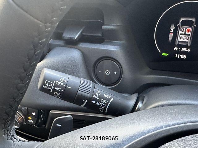 Honda VEZEL 2026-05 7330908-10