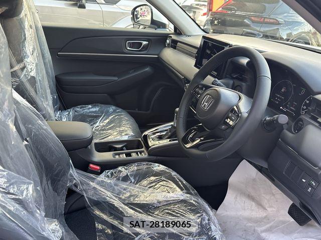 Honda VEZEL 2026-05 7330908-12