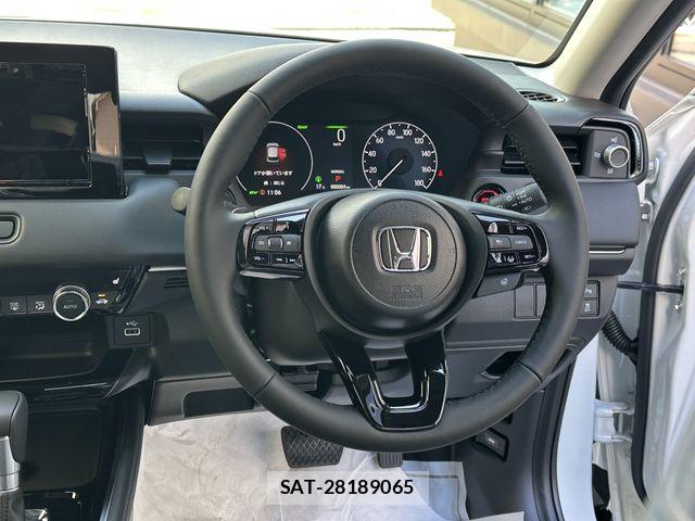 Honda VEZEL 2026-05 7330908-4