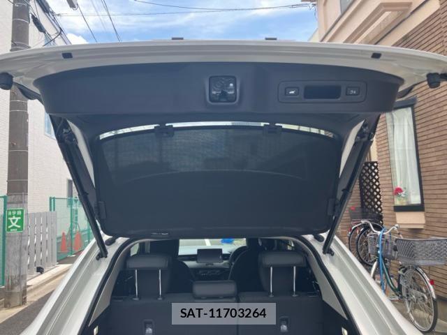 Honda VEZEL 2025-07 7330905-12