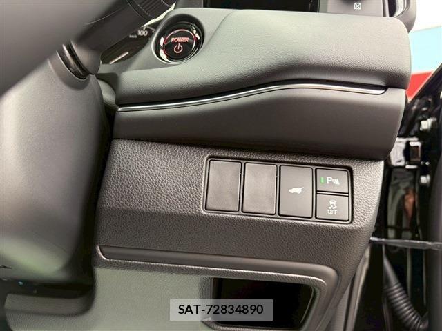 Honda VEZEL 2025-11 7330912-14