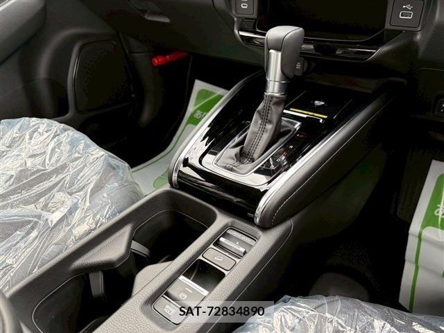 Honda VEZEL 2025-11 7330912-18