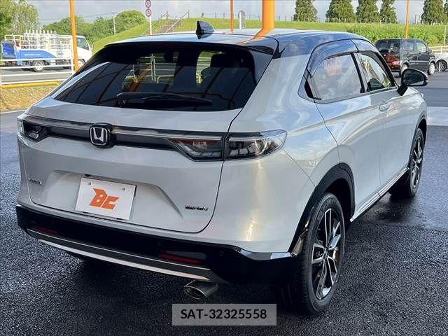 Honda VEZEL 2021-12 7330927-13