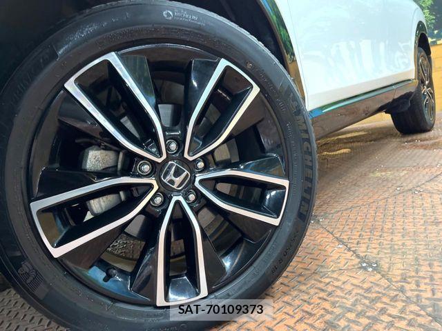 Honda VEZEL 2021-06 7330933-11