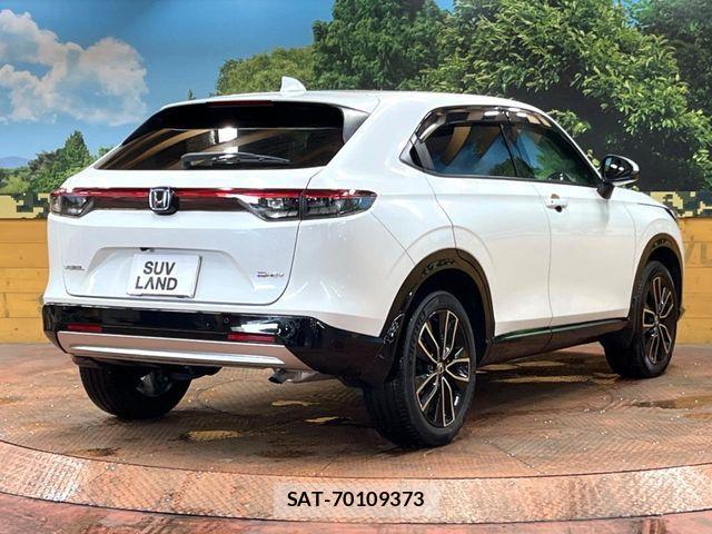 Honda VEZEL 2021-06 7330933-16