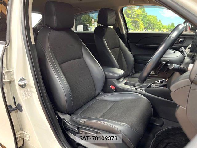 Honda VEZEL 2021-06 7330933-7
