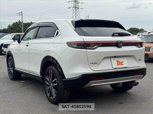 Honda VEZEL 2022-02 7360315-12