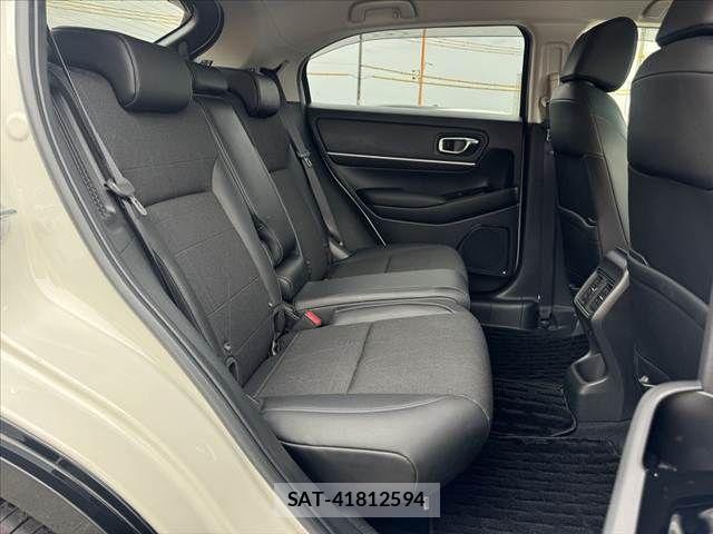 Honda VEZEL 2022-02 7360315-19