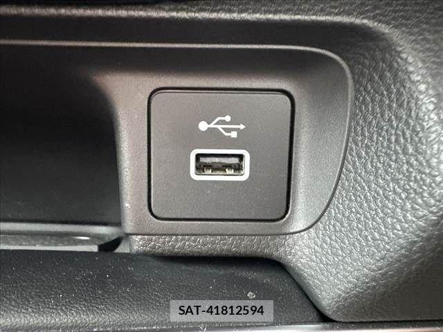 Honda VEZEL 2022-02 7360315-29