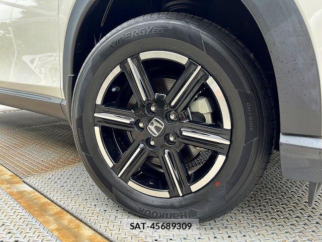 Honda VEZEL 2021-11 7458618-26
