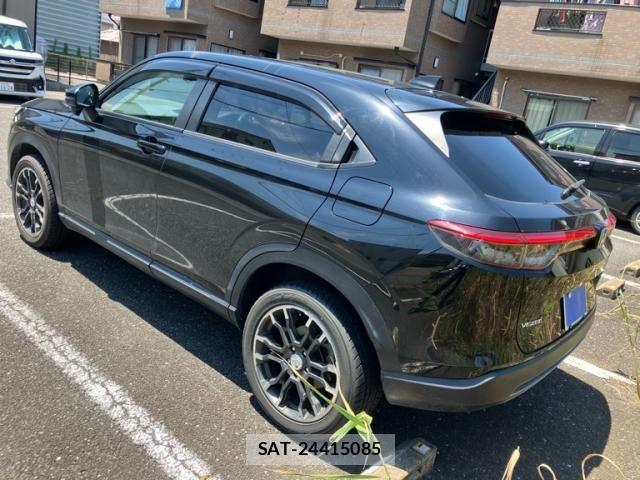 Honda VEZEL 2023-02 7458620-3