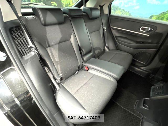 Honda VEZEL 2022-03 7503449-11
