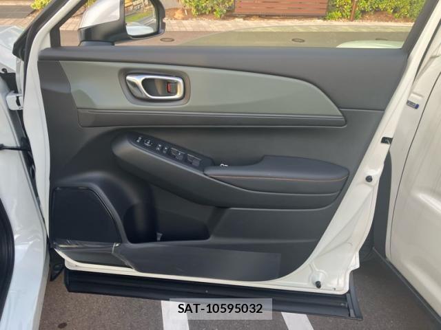 Honda VEZEL 2026-06 7563023-9