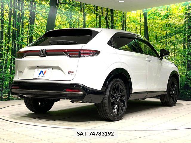 Honda VEZEL 2025-11 7563022-16