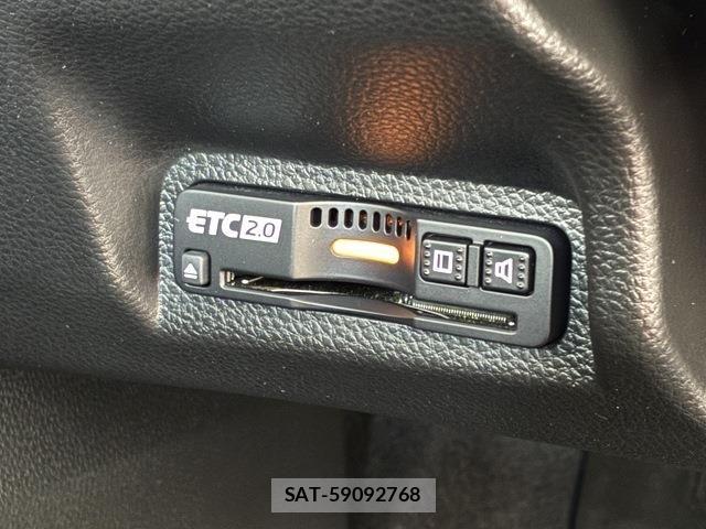 Honda VEZEL 2021-11 7621049-19