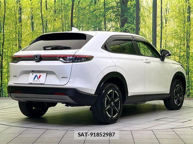 Honda VEZEL 2023-09 7621068-16