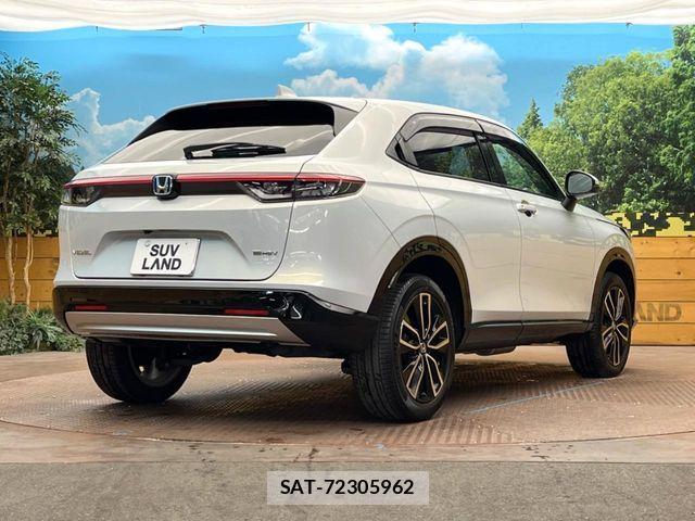 Honda VEZEL 2021-11 7621039-16