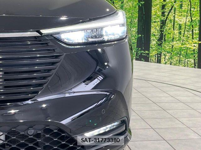 Honda VEZEL 2021-04 7621064-12