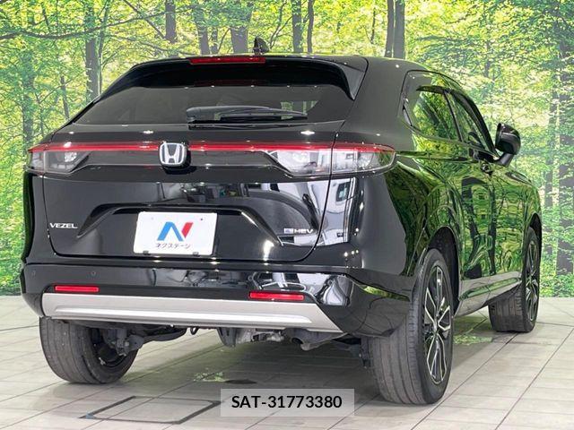 Honda VEZEL 2021-04 7621064-17