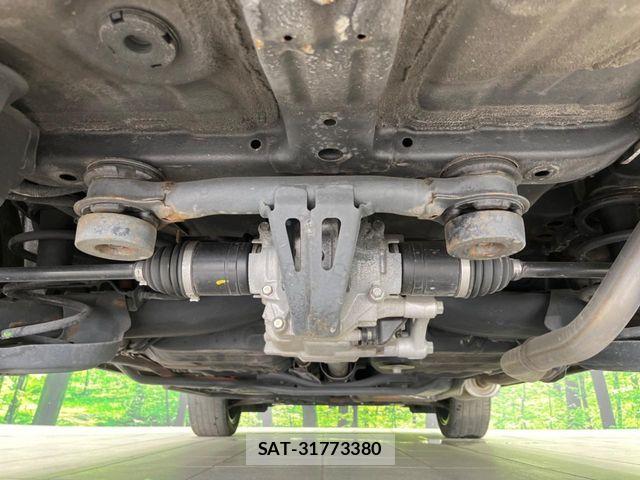 Honda VEZEL 2021-04 7621064-19