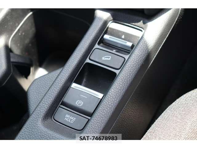 Honda VEZEL 2022-04 7790146-15