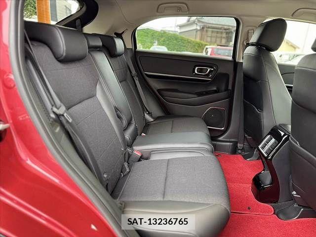 Honda VEZEL 2024-04 7880270-15