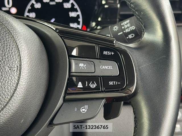 Honda VEZEL 2024-04 7880270-24