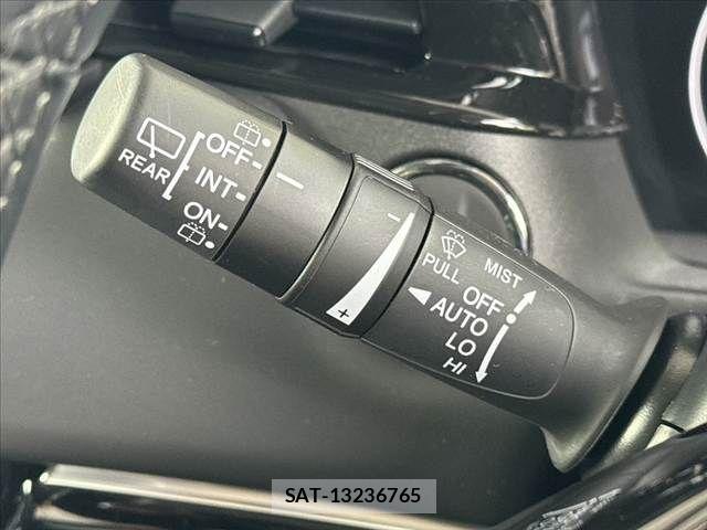 Honda VEZEL 2024-04 7880270-25