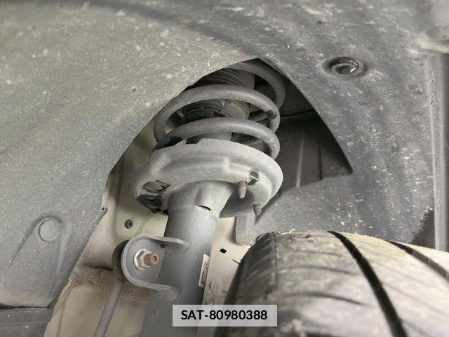 Honda VEZEL 2021-08 7903586-19