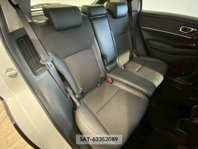 Honda VEZEL 2021-04 7964256-11