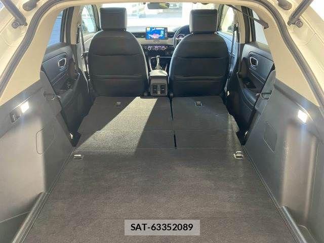 Honda VEZEL 2021-04 7964256-12