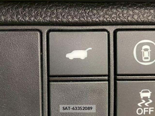 Honda VEZEL 2021-04 7964256-6