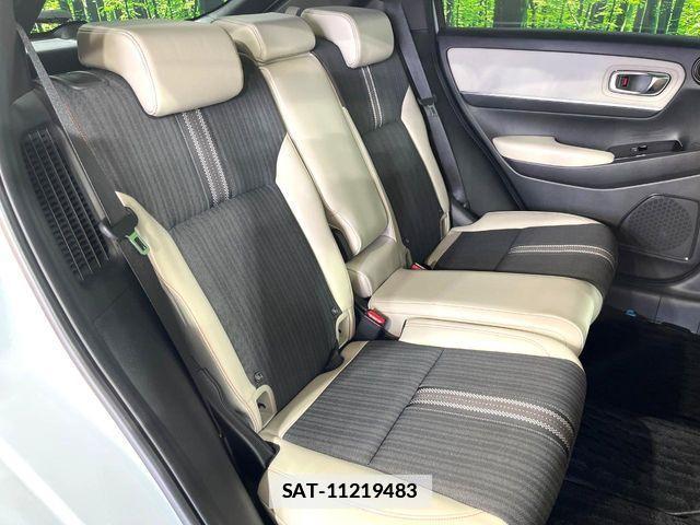 Honda VEZEL 2023-06 7964245-8