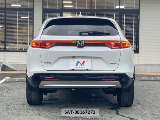 Honda VEZEL 2021-11 7981438-16