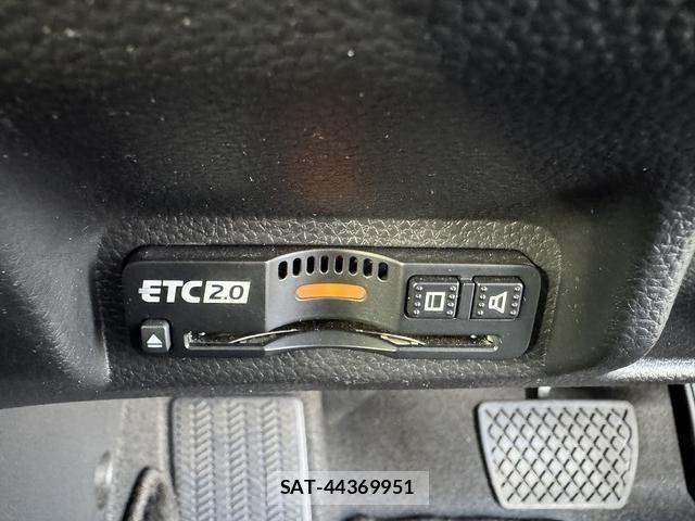 Honda VEZEL 2021-07 7981445-22