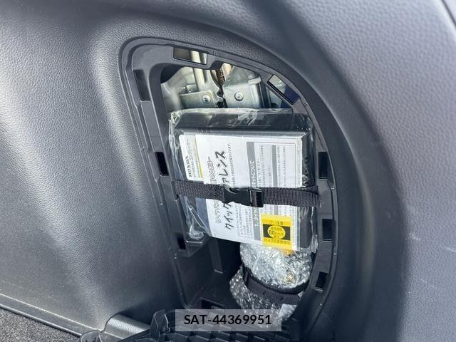 Honda VEZEL 2021-07 7981445-29
