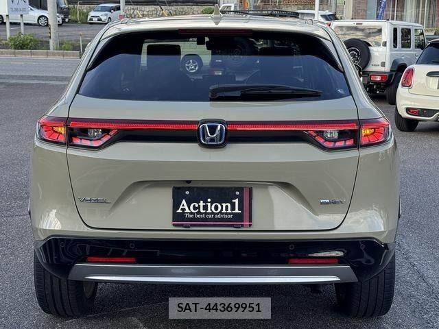 Honda VEZEL 2021-07 7981445-4