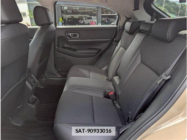 Honda VEZEL 2021-05 7981437-14