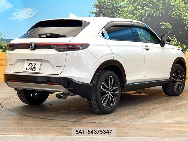 Honda VEZEL 2024-08 8038950-16