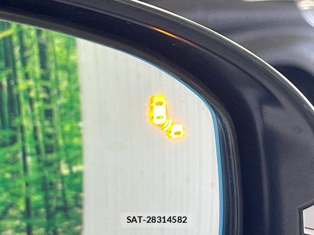 Honda VEZEL 2021-05 8038952-5