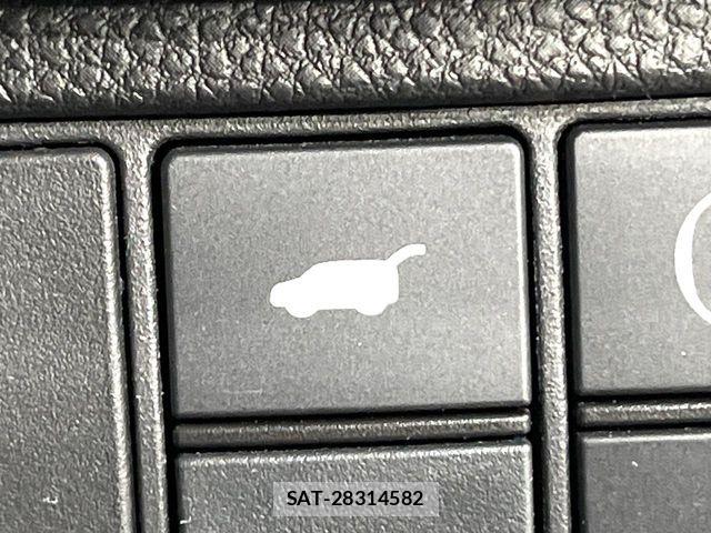 Honda VEZEL 2021-05 8038952-8