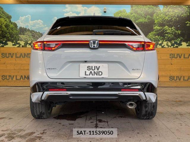 Honda VEZEL 2021-12 8038959-14