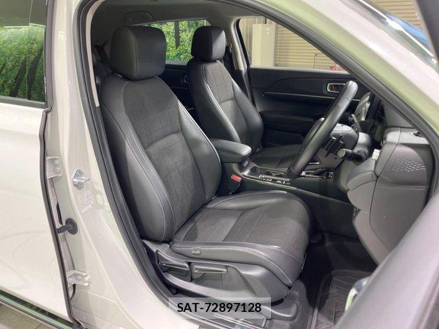 Honda VEZEL 2024-02 8038960-7
