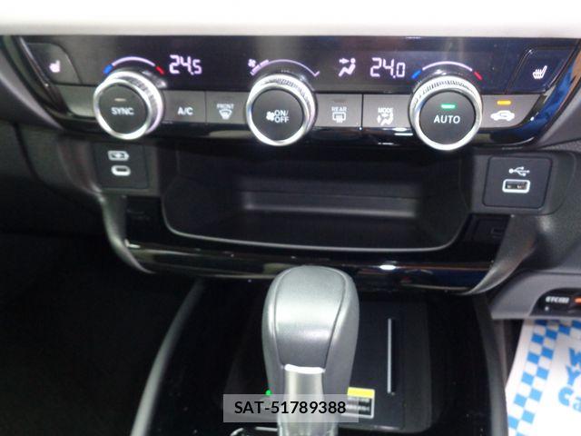 Honda VEZEL 2024-07 8038953-18