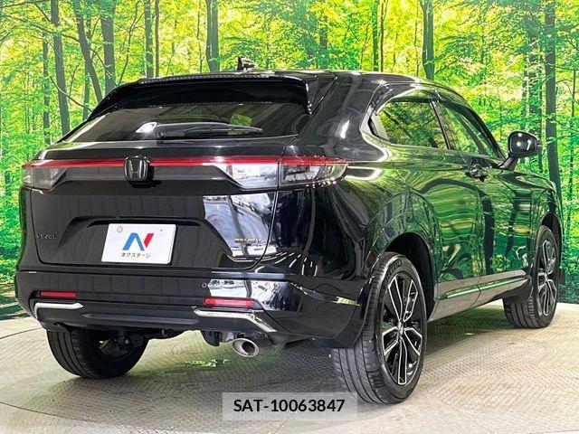 Honda VEZEL 2023-11 8038958-17