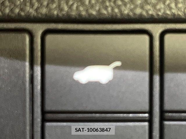 Honda VEZEL 2023-11 8038958-8